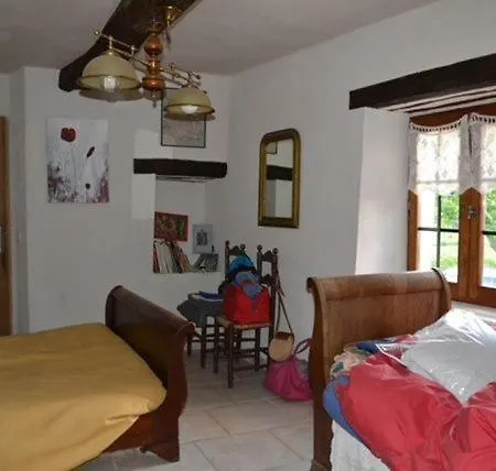 Deux D Hotes Attenantes Avec Salon Salle A Manger Privatif En Cevennes Gardoises לינה וארוחת בוקר סן-ז'אן-דו-גאר